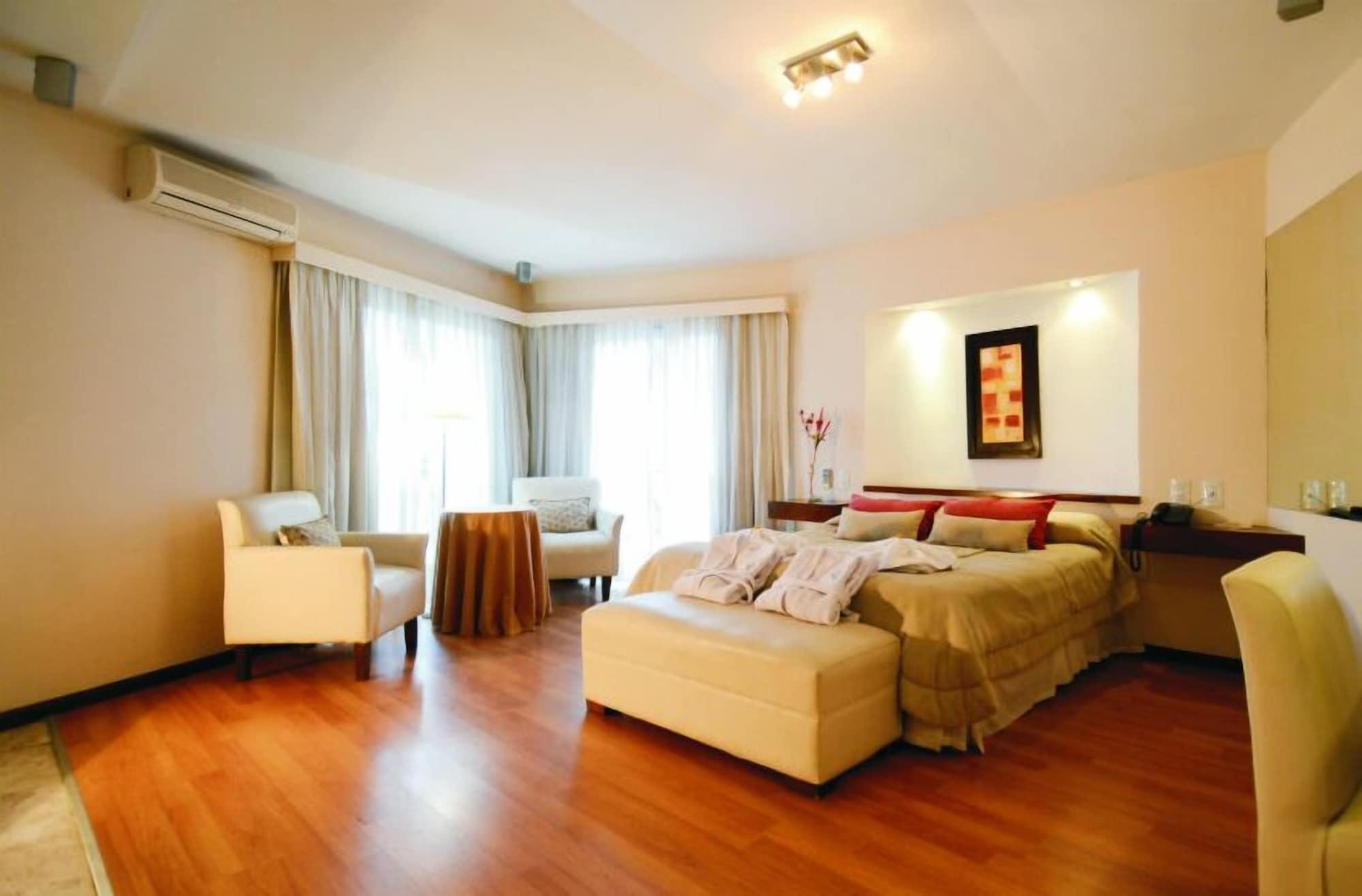 Santa Cecilia Resort & Spa Вілья-Карлос-Пас Екстер'єр фото